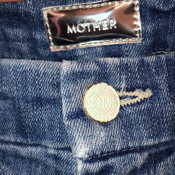 Mother Jeans: “The Looker Crop” in Graffiti Girl, Size 24. - Picture 13 of 14